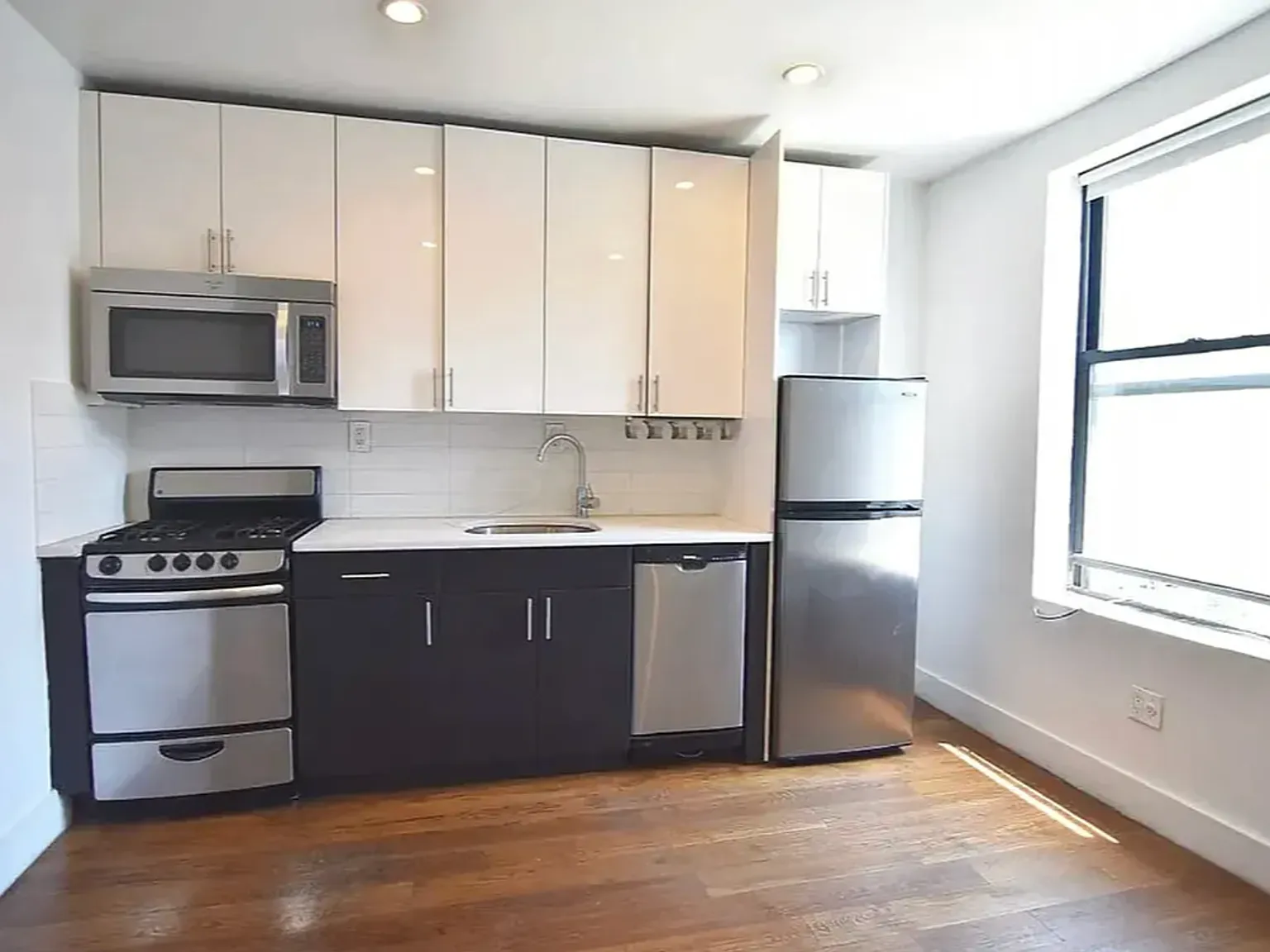 165 West 127th Street — Photo 3