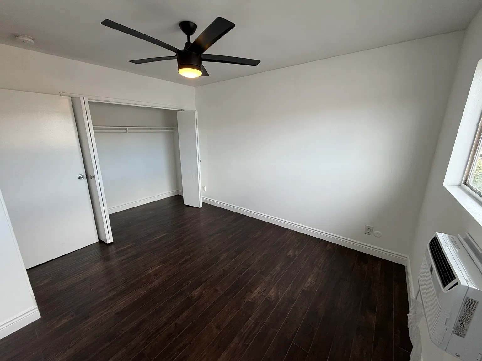 2 bed, 1100 sqft, $2,695 — Photo 4