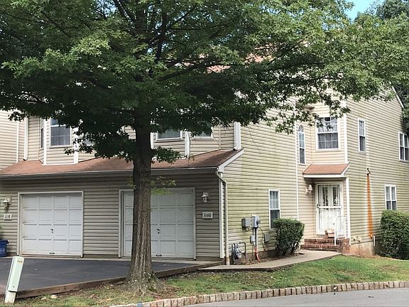 2nd image of 1158 Oakcroft Ln