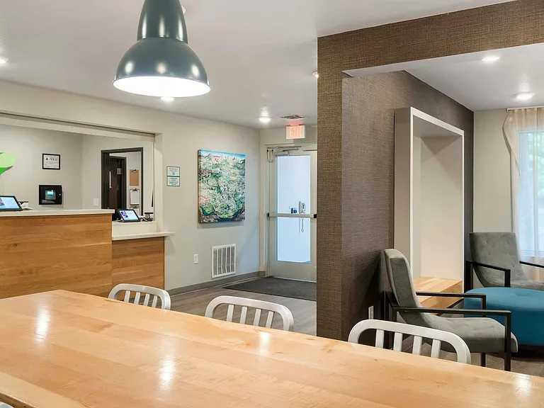 Lobby and Guest Check-in