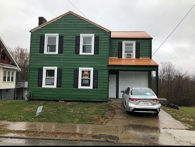 725 E Market