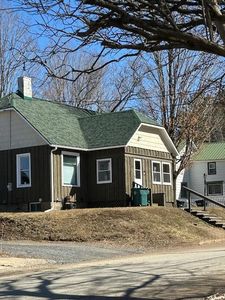 13 Pontiac St, Saranac Lake, NY, 12983
