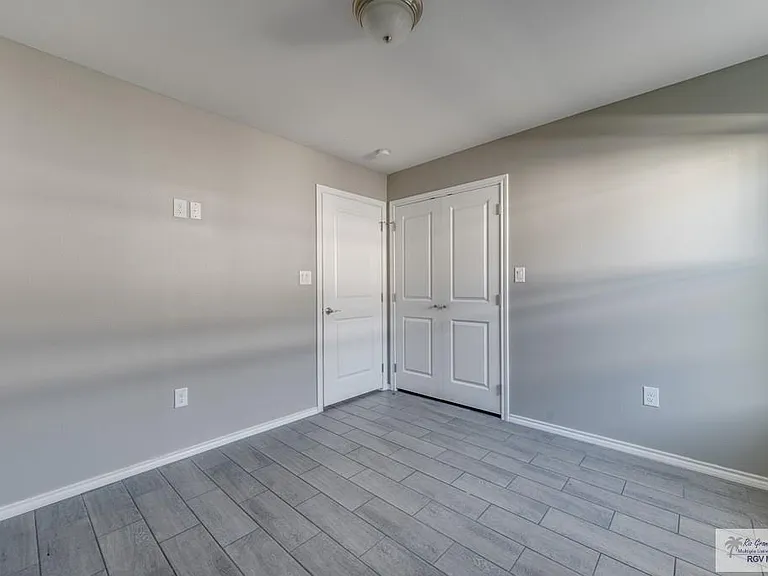 2107 Carlos Ave #A — Photo 21