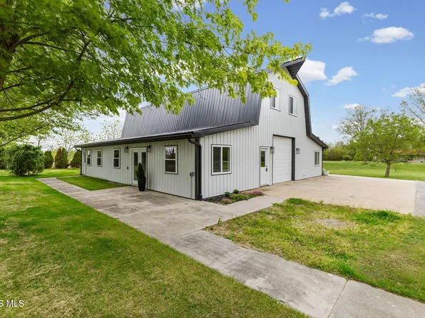 5905 Ohio St, Berkey, OH 43504