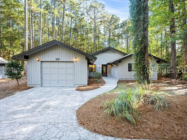 29 Arrow Wood Rd, Hilton Head Island, SC 29926