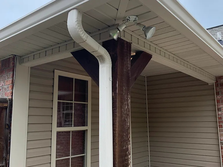 100 Hawthorne Dr — Photo 30