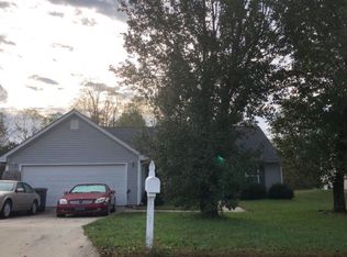 207 Old Treybrooke Dr, Greensboro, NC 27406