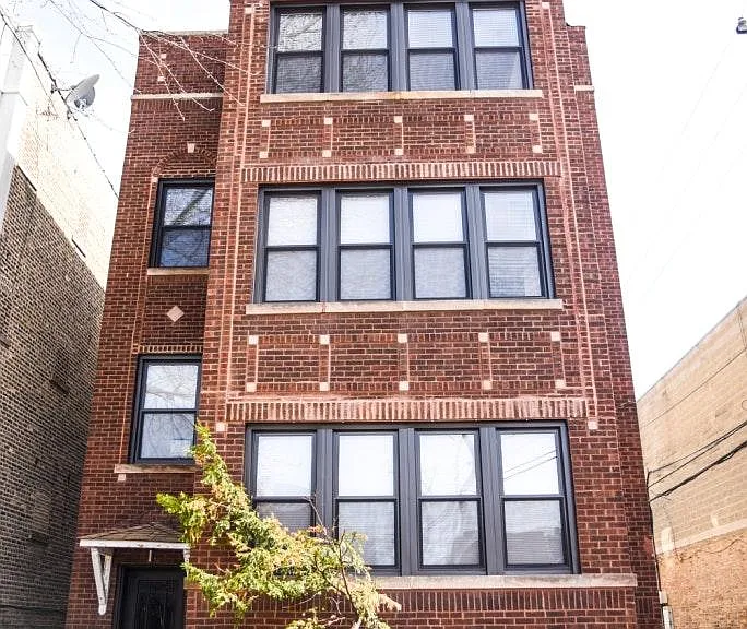 4847 N Kilbourn Ave #1 — Photo 1