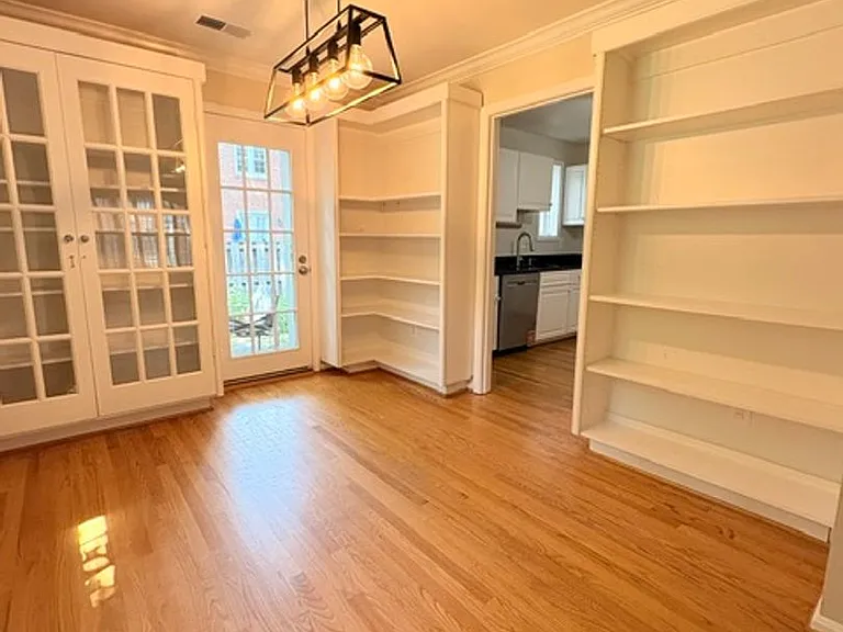 6718 Kenwood Forest Ln — Photo 9