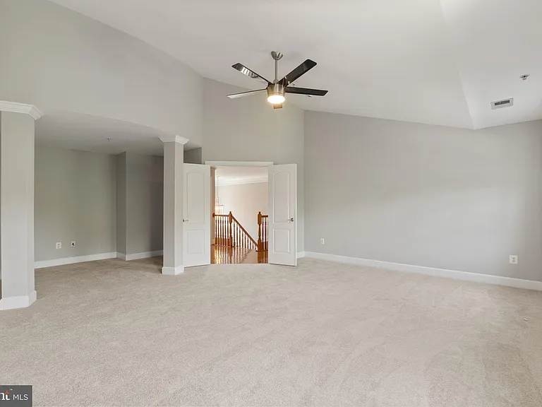 15436 Symondsbury Way — Photo 27