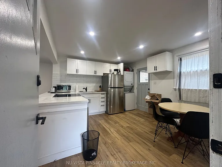 101 Oxford St W #MAIN — Photo 5