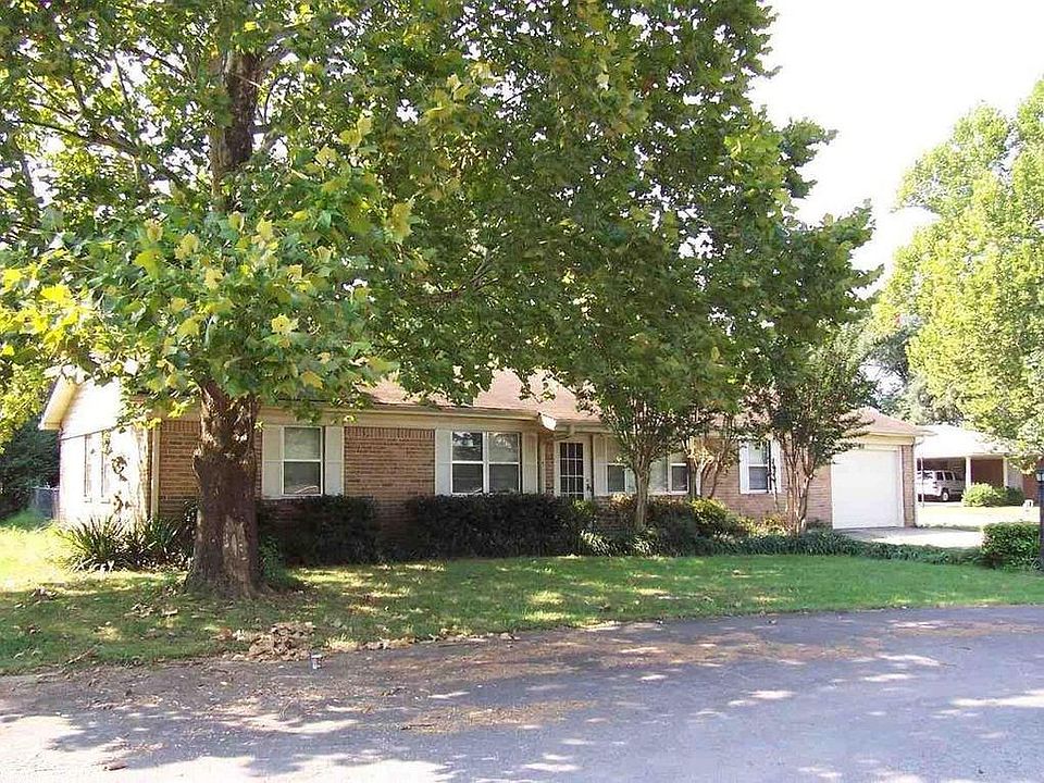 1st image of 795 Tammy St