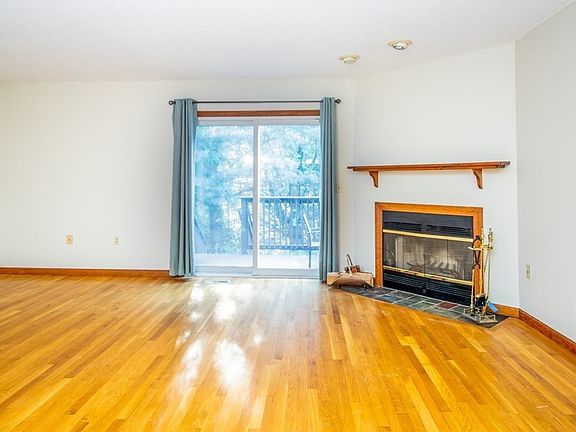 5th image of 61 Candlewood Dr #61