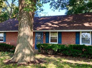 901 E Chain Of Rocks Rd, Granite City, IL 62040