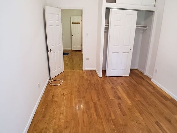 3rd image of 548 W 50th St APT 1RE