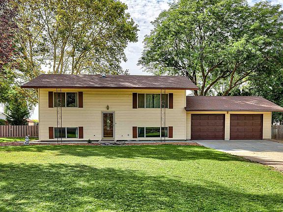 2nd image of 7301 Lima Dr