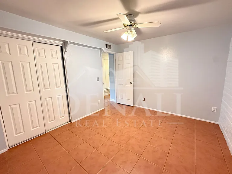 2812 W Calle Ocio — Photo 13