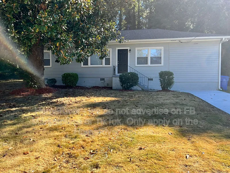 4 bed, 2.0 bath, 1064 sqft, $2,180 — Photo 1