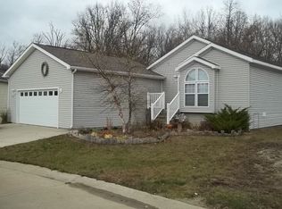 16010 Windsor Ln, Holly, MI 48442