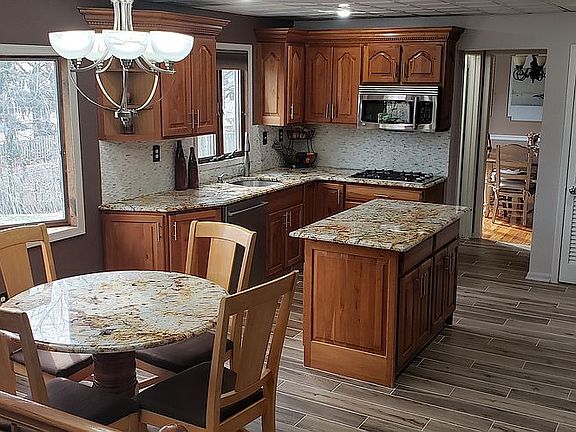 Kitchen and breakfast nook