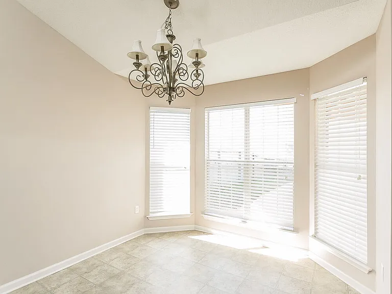 8181 Martin Dr — Photo 4