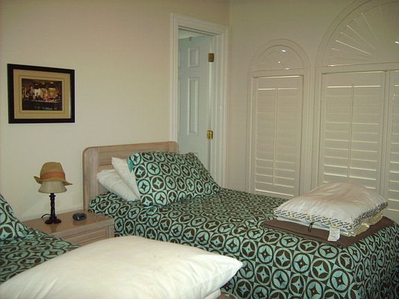 5th image of 704 Tara Dr