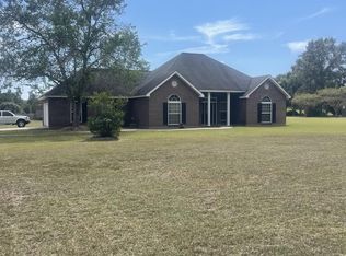 646 Ceasar Rd, Picayune, MS 39466