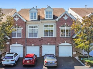 107 Rock Creek Dr, Clifton, NJ 07014