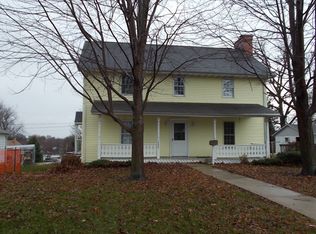 225 W 6th St, Spring Valley, IL 61362