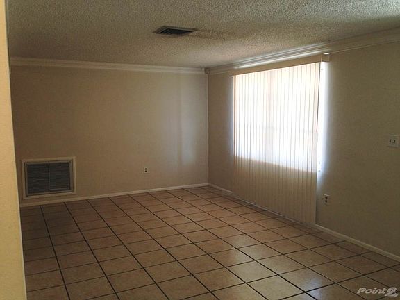 5th image of 3828 Beacon Square Dr