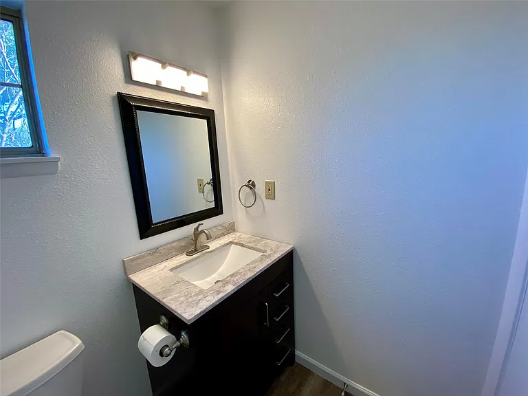 5502 Longhorn Lndg — Photo 17