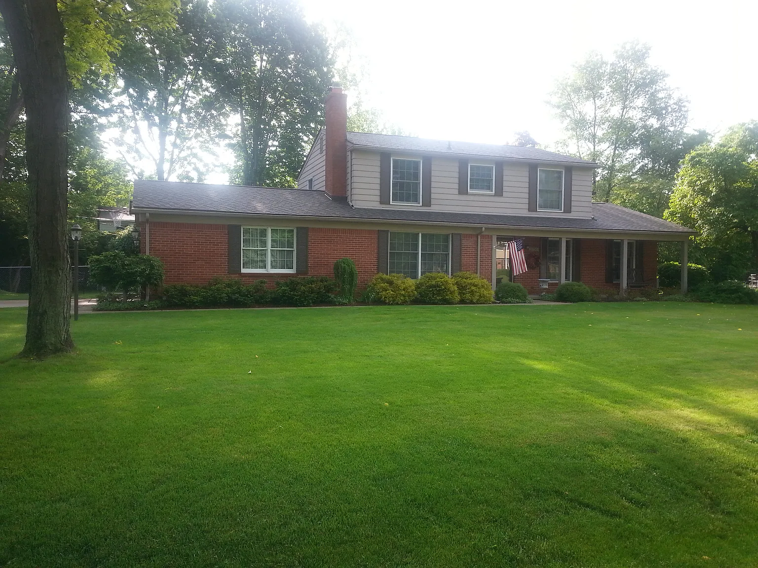 3750 Eastbourne Dr photo 1