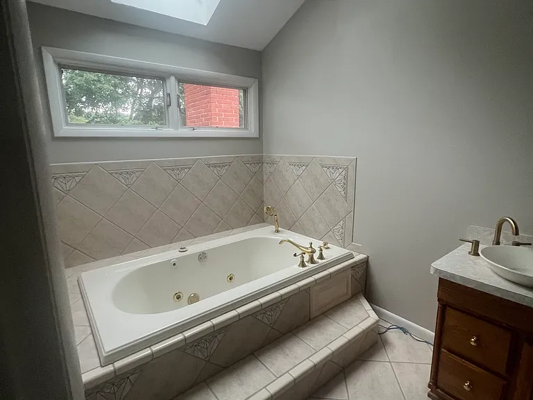 3634 Runnymede Blvd — Photo 52