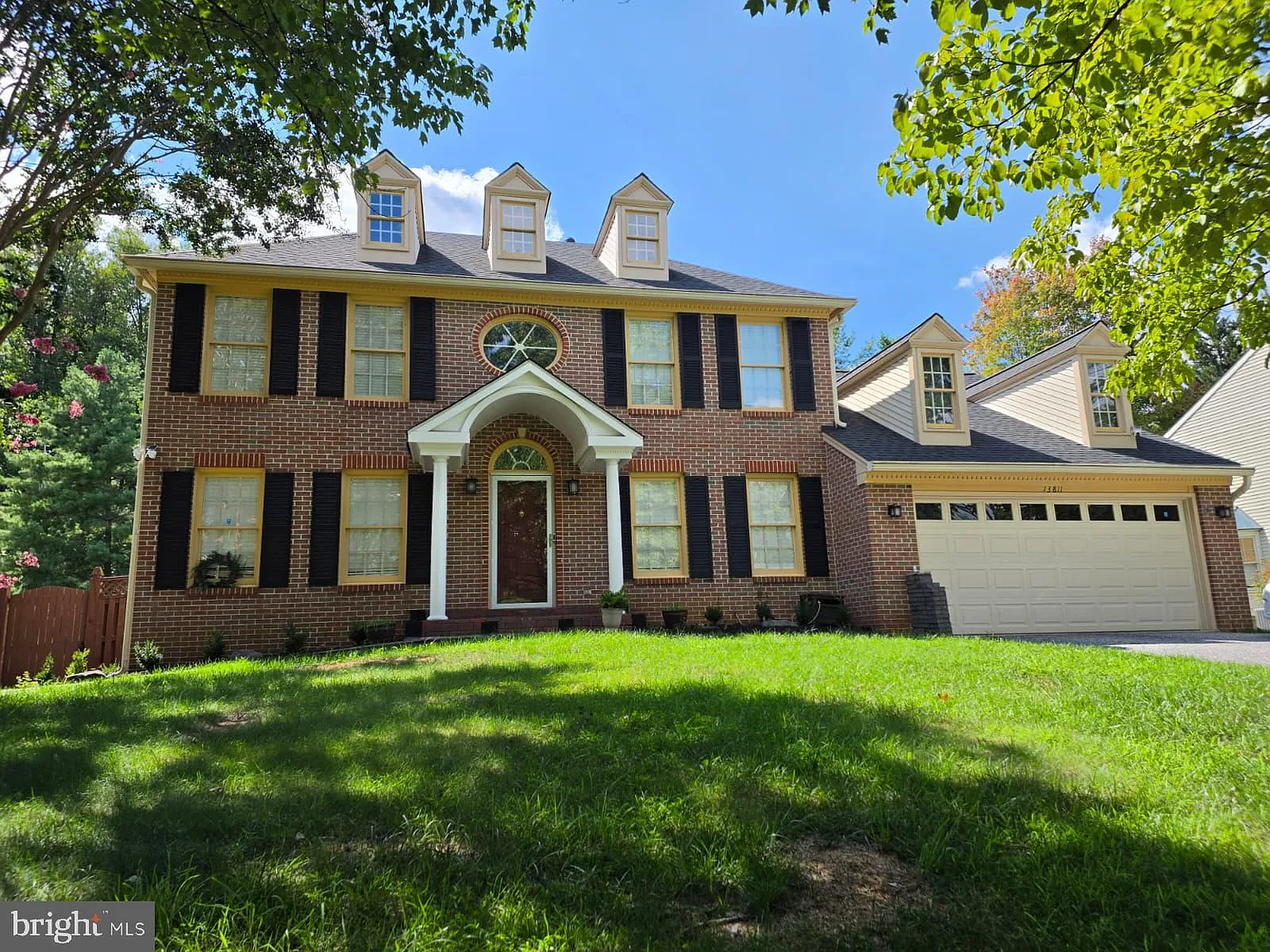 2 bed, 1.0 bath, 3688 sqft, $2,190 — Photo 1