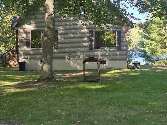 Front view of home