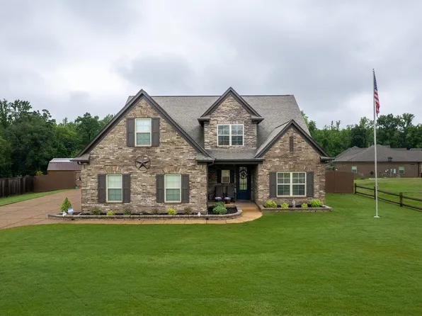181 E Cherrybark Dr, Atoka, TN 38004