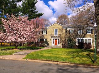 693 Longview Rd, South Orange, NJ 07079