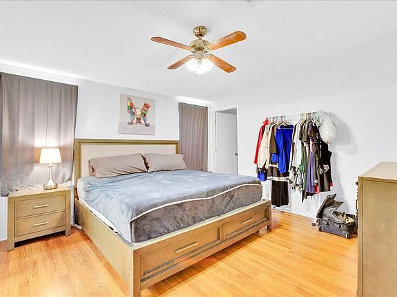 2nd image of 1741 Sugar Pine Ave #218