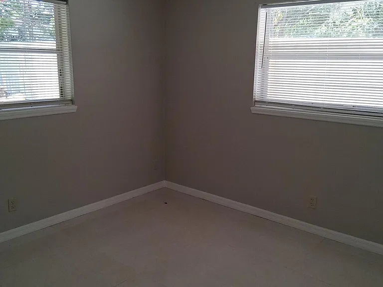 212 Palmetto Dr — Photo 8