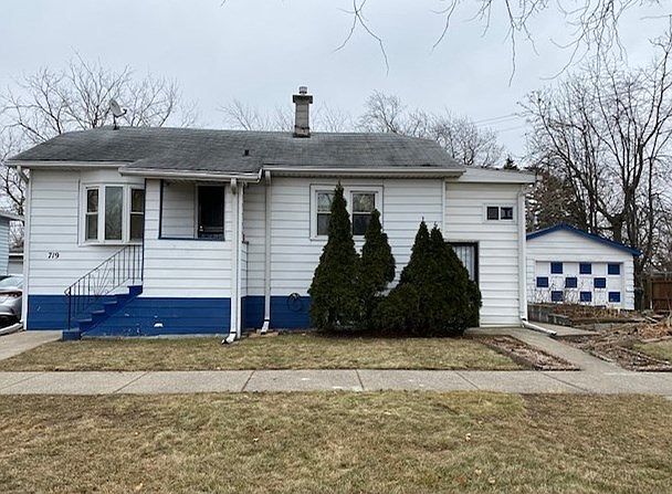 1st image of 719 22nd Ave