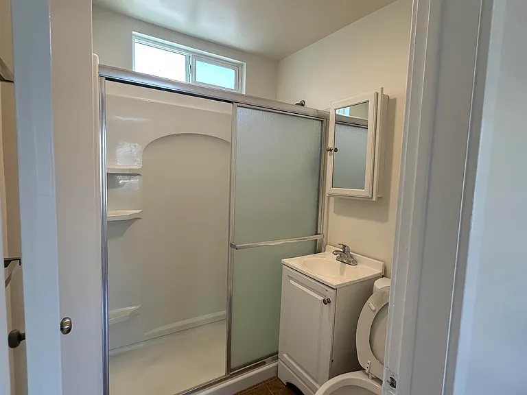 2919 N Gracia St — Photo 10