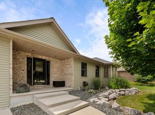 4709 Veranda Ct, Manitowoc, WI 54220