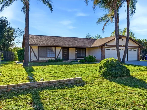 5574 Sycamore Ave, Rialto, CA 92377