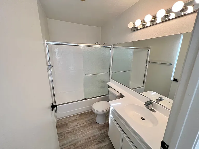 can372 — Photo 27