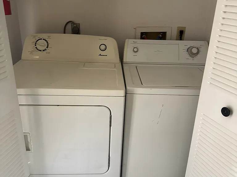 132 Hiawatha Ct E — Photo 14