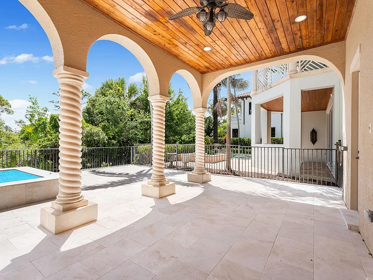 112 Tulip Tree Ct — Photo 52