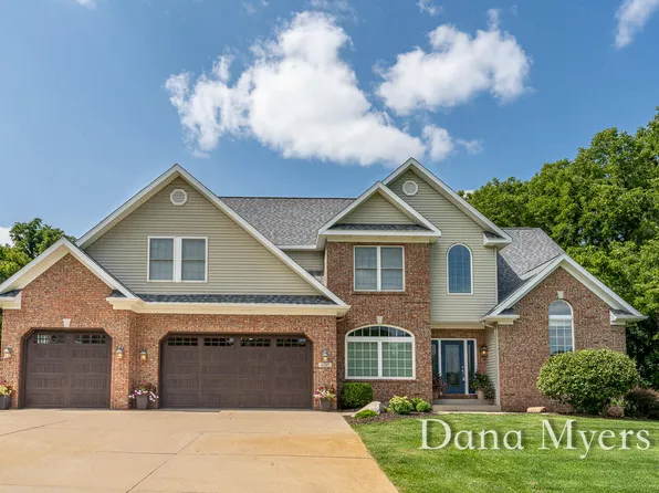 6245 Royalton Dr SE, Caledonia, MI 49316