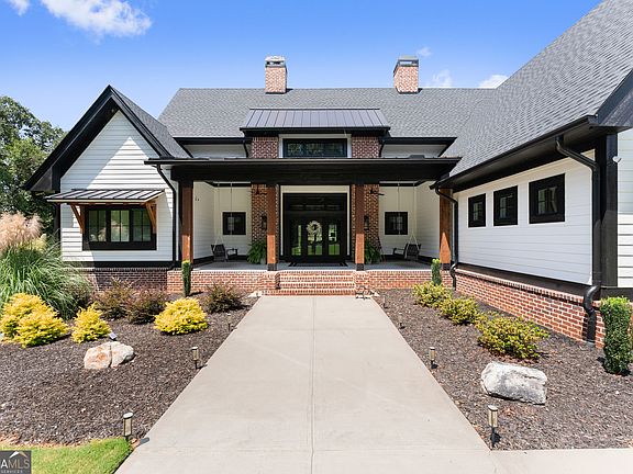 4th image of 1844 Bermuda Ave