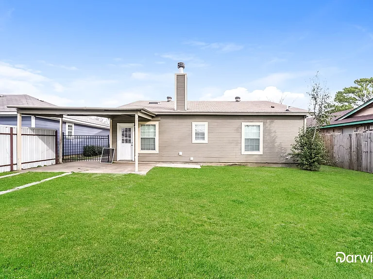 1170 Debbie St — Photo 15