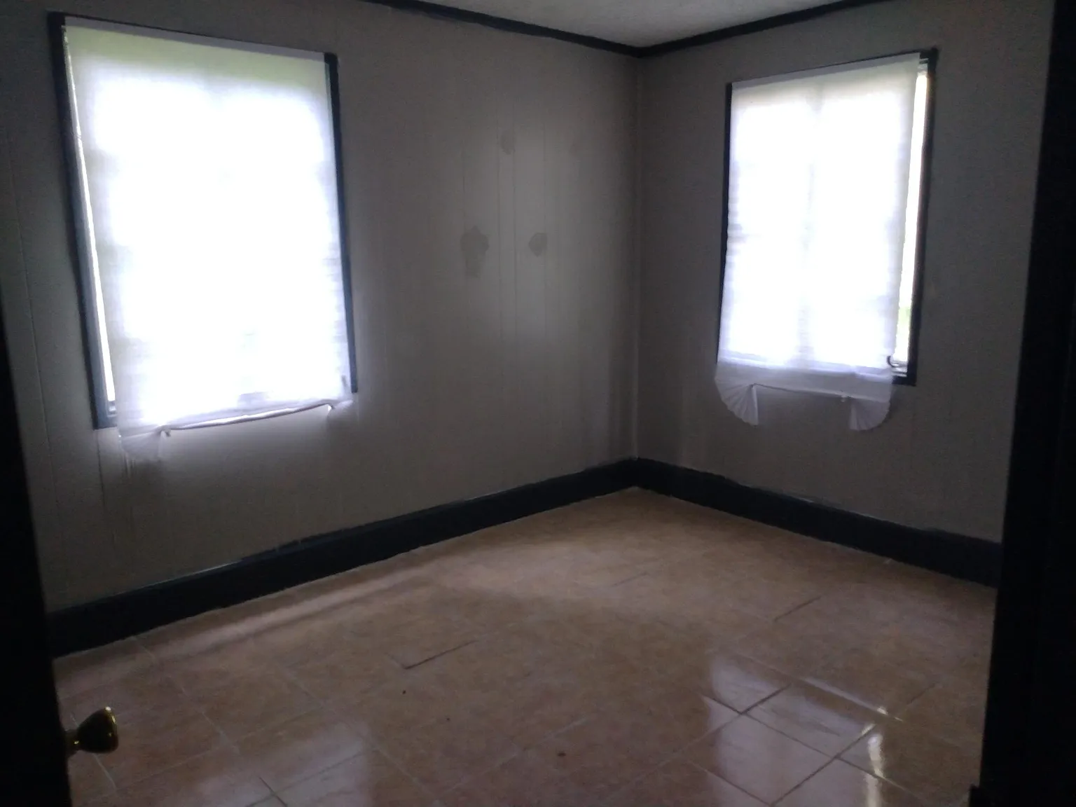 760 W April St — Photo 2